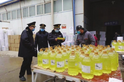 甘肅省衛(wèi)生健康委綜合監(jiān)督局對11家消毒產(chǎn)品生產(chǎn)企業(yè)和蘭州市部分消毒產(chǎn)品經(jīng)營單位進行督導(dǎo)檢查