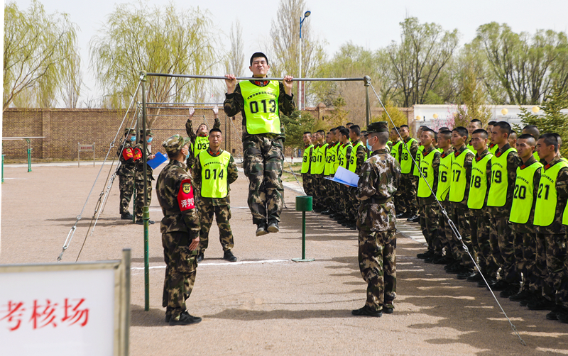 考核全程公開透明！武警甘肅總隊執(zhí)勤支隊組織2020年士官培訓(xùn)對象選拔工作