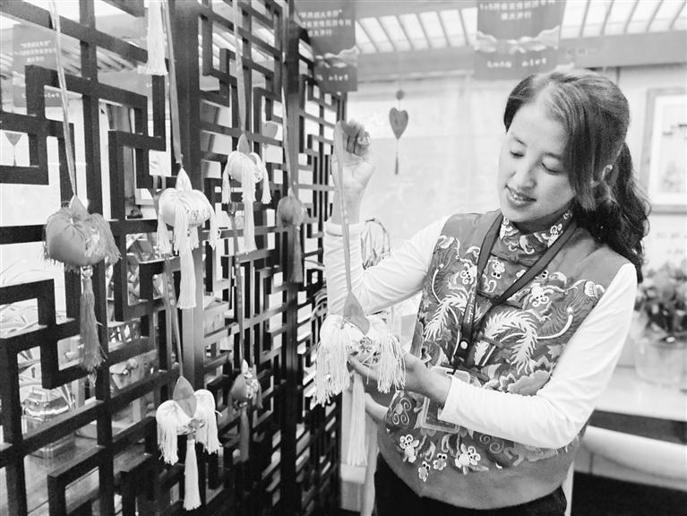 “環(huán)西部火車游”專列“走訪”五省市區(qū) 開(kāi)啟7天6夜跨省文旅宣傳交流活動(dòng)