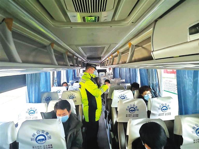 蘭州交警啟動(dòng)春運(yùn)最強(qiáng)交通安全保障已查處超員31起、飲酒醉酒駕駛39起