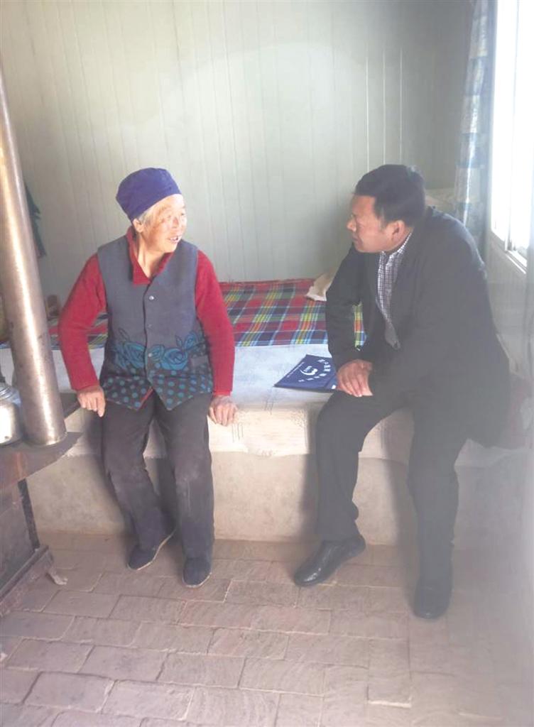 榆中縣扶貧開發(fā)辦公室黨組書記、主任王國福：建言獻(xiàn)策當(dāng)助手 沖鋒陷陣排頭兵