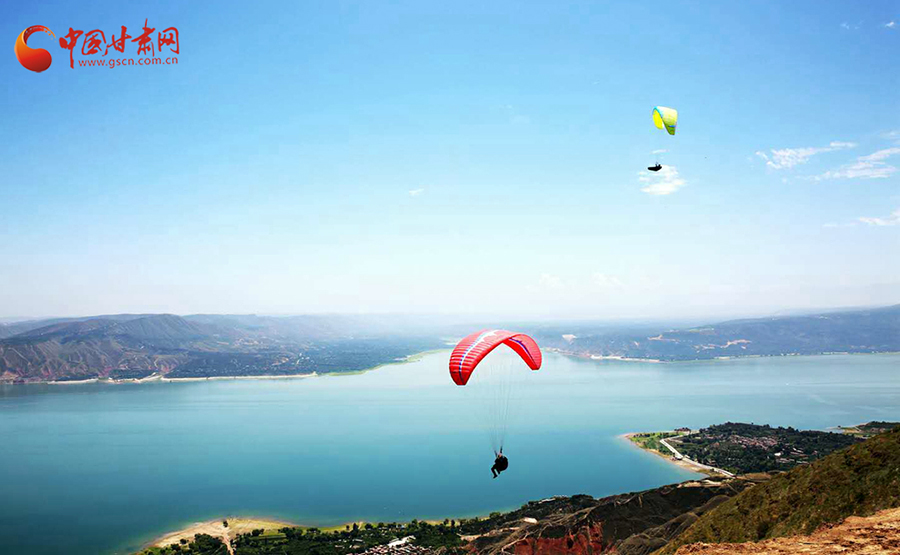 【五一游甘肅】這個(gè)五一，我在宛若游龍繞山行的黃河畔等你