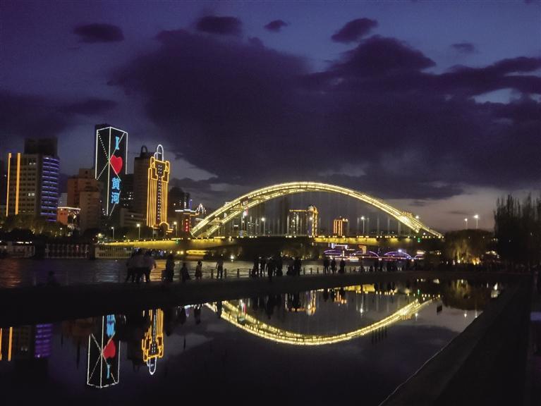 著力打造全國最美城市客廳 黃河風情線大景區(qū)管委會抓細節(jié)精管理重塑黃河岸線