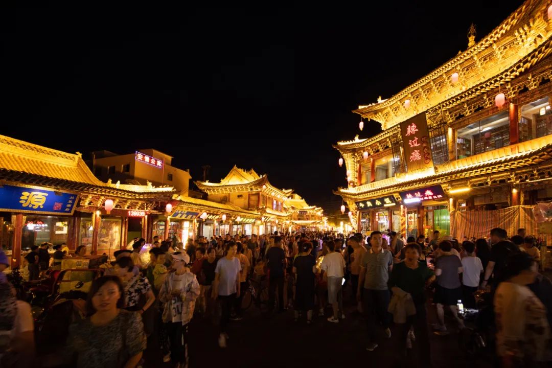 古風(fēng)、華美、浪漫、美味……現(xiàn)實(shí)版“清明上河圖”，就在這里！