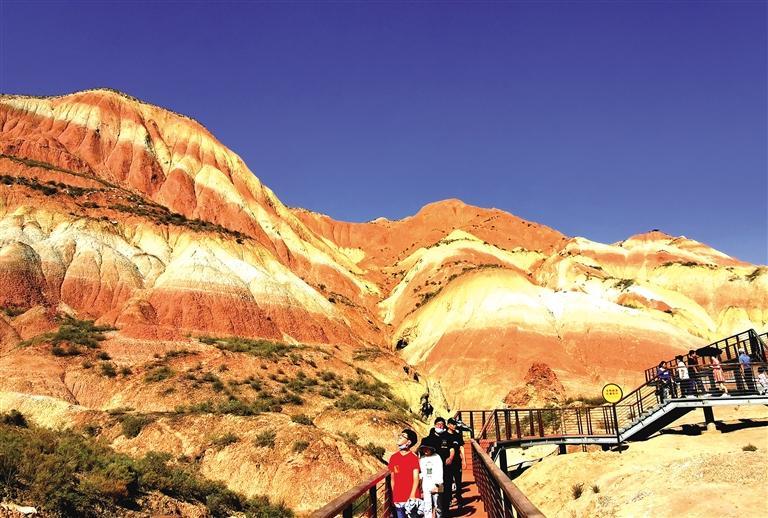 攜程《2021年國(guó)慶假期出游總結(jié)報(bào)告》出爐  西安、上海、北京、西寧、成都成甘肅省主要客源地