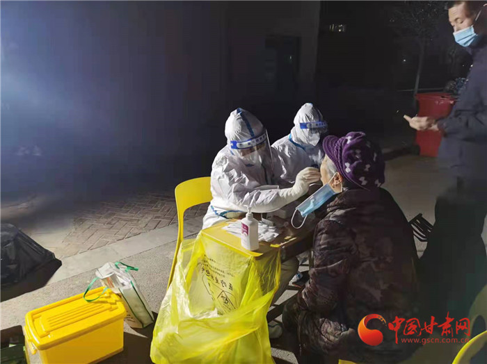 專家詳解新版新冠診療方案：為何輕型病例可以不住院了？