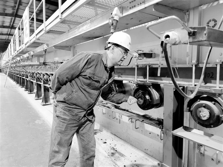 高溫下的堅守，讓世界變得更“透明”