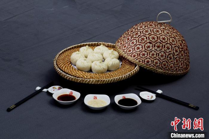 圖為甘肅臨夏回族自治州美味——河州包子。(資料圖) 臨夏州委宣傳部供圖