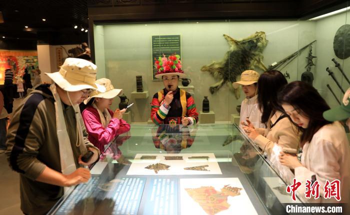 中國“土鄉(xiāng)”青?；ブh：土族故土園集中展示土族文化