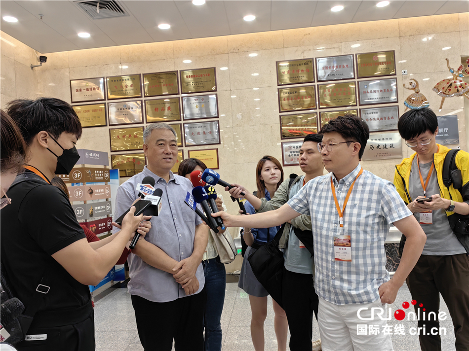 “絲路風(fēng)采 如意甘肅”海峽兩岸記者聯(lián)合采訪實錄一:蘭州之精美_fororder___172.100.100.3_temp_2_1_2_1_1_2c2ca695-d4d1-467e-9fee-5c549ed424e2