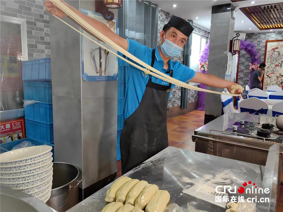 “絲路風(fēng)采 如意甘肅”海峽兩岸記者聯(lián)合采訪實錄一:蘭州之精美_fororder___172.100.100.3_temp_2_1_2_1_1_73ce002e-6ef6-49a2-b102-c0542b68d083