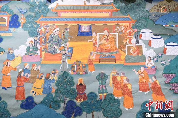 8月20日，在蘭州市博物館展出的大型歷史題材卷軸唐卡“涼州會盟”?！〈魑牟?攝