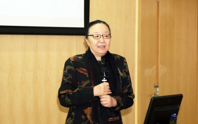 在“湯一介當(dāng)代學(xué)人講座”，聽戴錦華回憶“時代之女與造就時代”